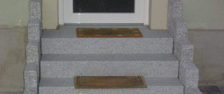 Fourniture et pose d'escalier en pierre Haguenau