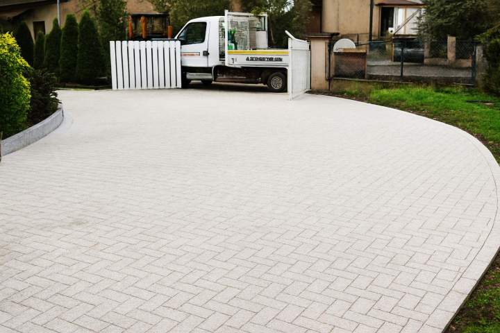 Création d'allées et de cours esthétiques